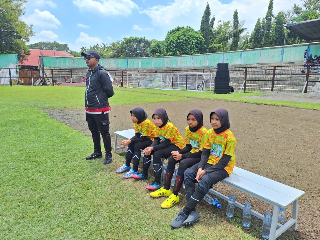 Mencoba Keberuntungan melalui Sepakbola Wanita